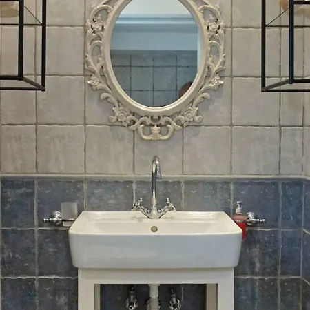 Michalis Apartment-5 Αντίπαρος